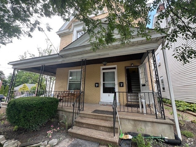 Building Photo - 201 E Goepp St Rental