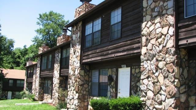 Seven Hills Forest Condominiums