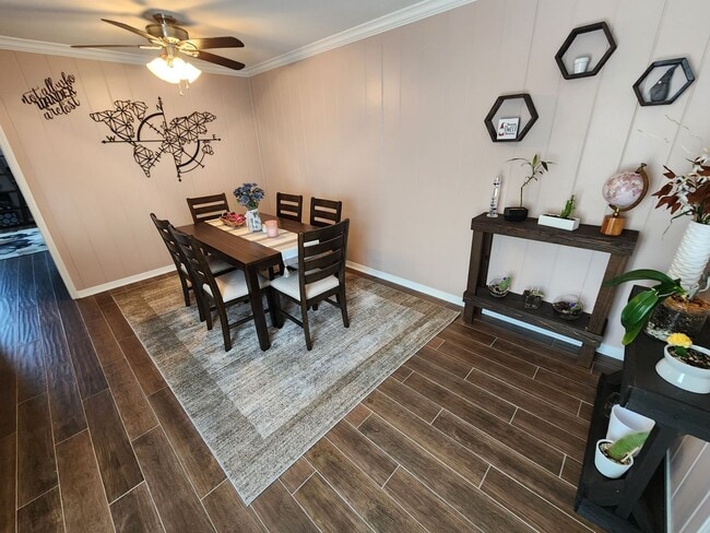 Photo - 3 Bedroom 2.5 Bath in TOWN SOUTH ESTATES