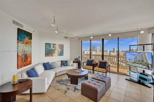 Building Photo - 2000 Island Blvd Unit 2802