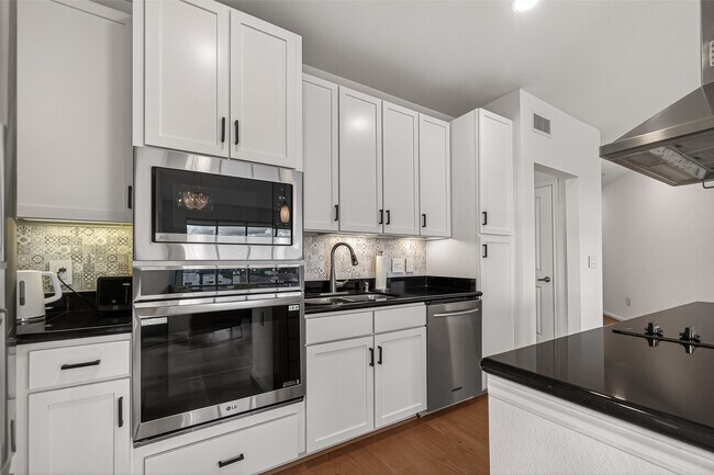 Photo - 505 Jackson Hill St Unit 404