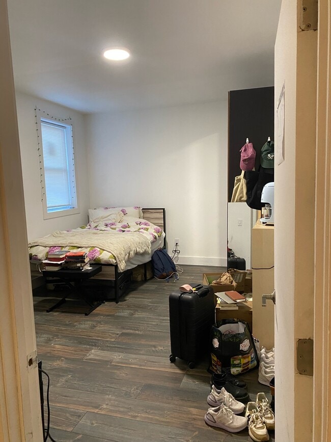 Bedroom 4 - 55 Trumbull St Unit A