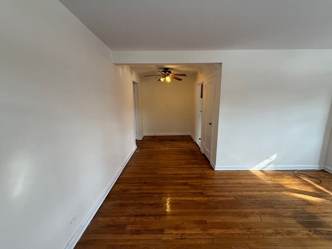 Photo - 194-01 37th Ave Unidad 1st Floor