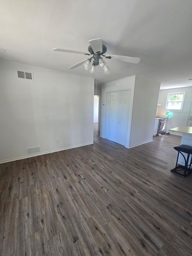 Photo - Charming Sunset Hills Condo