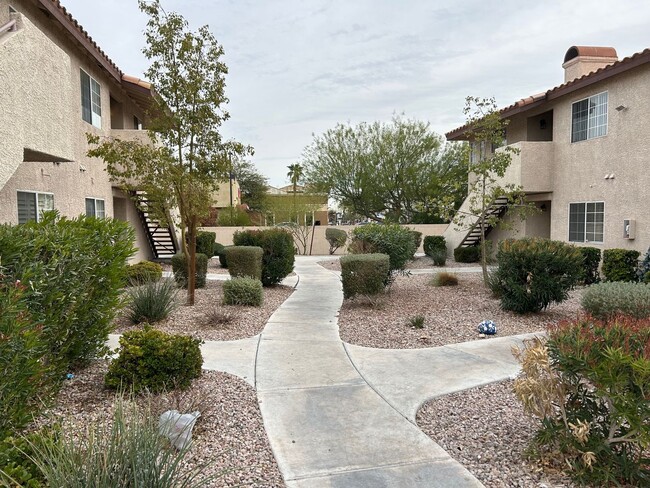 Photo - BRIGHT 2-BEDROOM CONDO IN CENTRAL LAS VEGAS