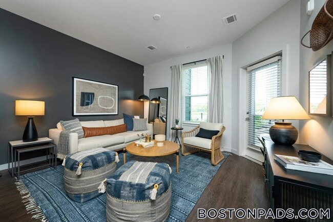 Building Photo - 1 Kingston Collection Way Rental