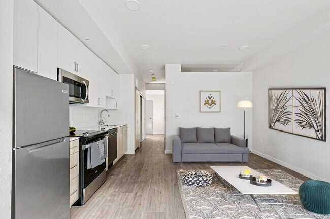 Building Photo - West Holden Place Rental
