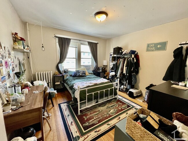 Photo - Awesome 3 bed 1 bath in Allston