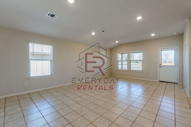 Photo - 3 bedroom 2 bath in Yowell Ranch