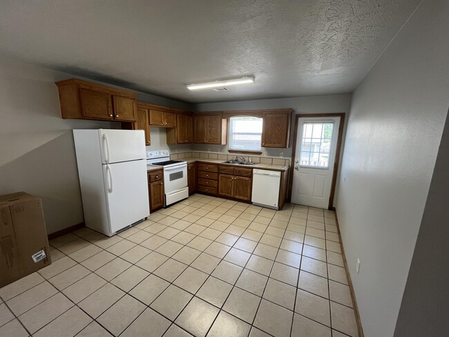 Photo - 150 Corum Cove