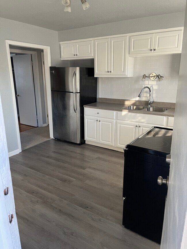 2204 N 102nd St Apartments For Rent in Wauwatosa, WI