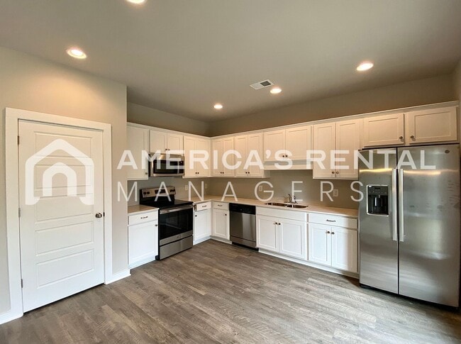 Photo - Home for Rent in Jasper, AL! Available to View Now!!!