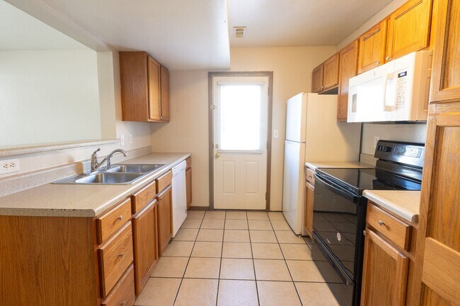 Photo - 1433-1435 Bodie Drive Unit 1433 Bodie Drive