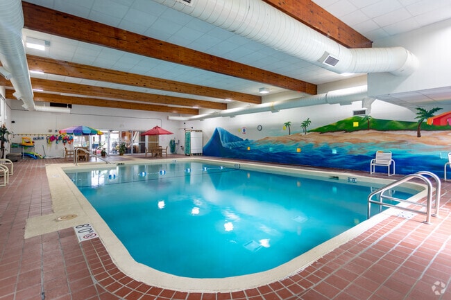 Interior Photo - Graceland Gardens