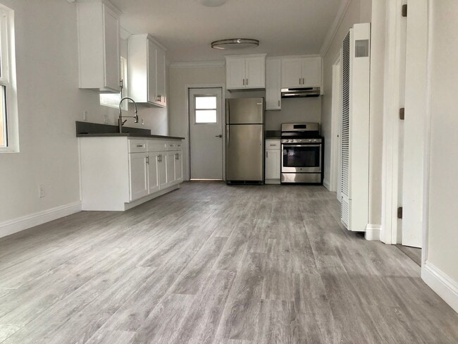 Photo - 652 S Mathews St Unit 2508 Inez