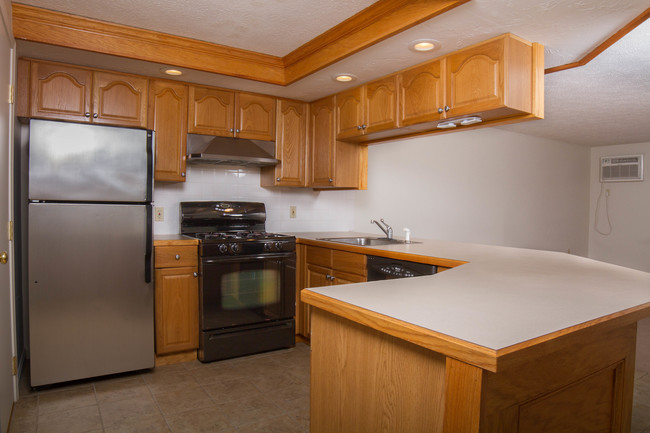 Pondsview Apartments - Pondsview Apartments
