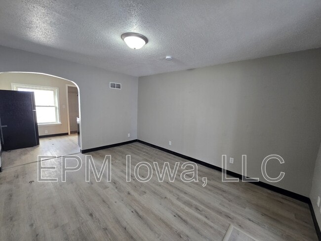 Photo - 1123 N Barclay St