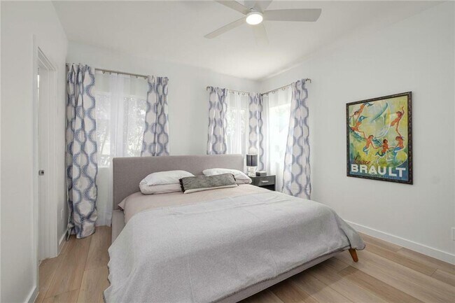 Photo - 1803 Bouldin Ave