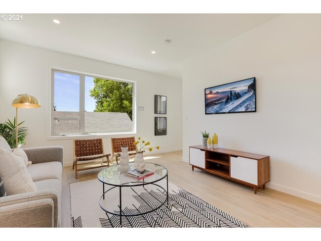 Photo - 3958 SE Gladstone St