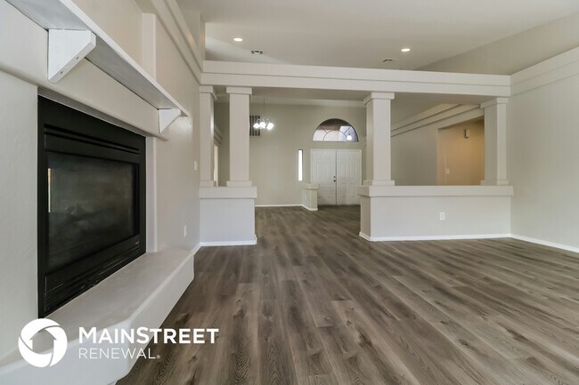 Photo - 9015 S 50th Ln