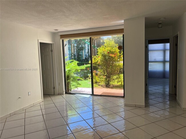 Building Photo - 11780 SW 18th St Unit 103-2