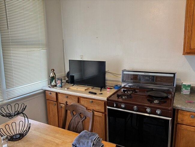 Photo - 3053 N Elbridge Ave