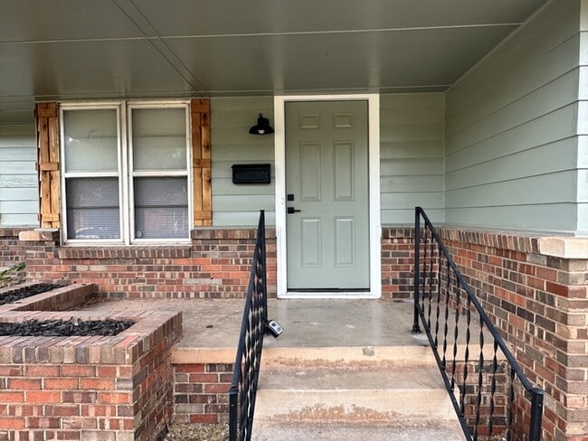 Photo - 2417 Becker Pl