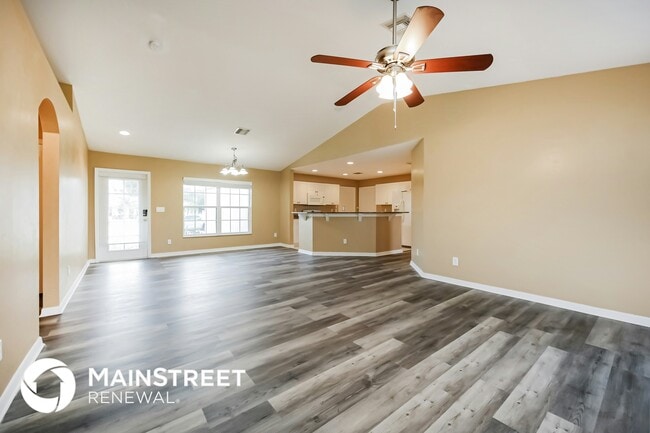 Photo - 1161 Ebers St E