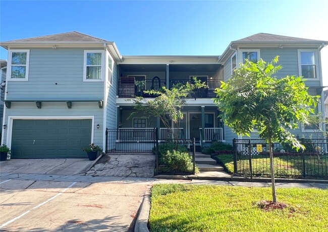 Building Photo - 4705 Park Dr