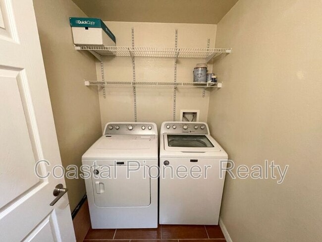 Photo - 200 4th Ave S Unit #420