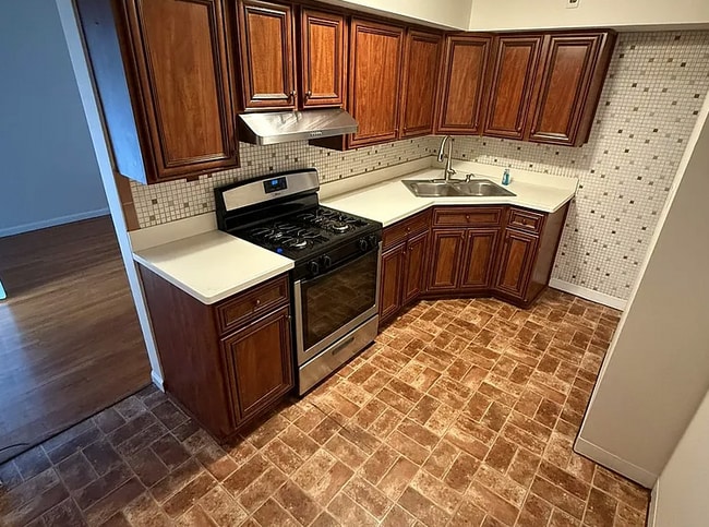 Spacious 3BR Apartment in Oak Park – 1,300... - Spacious 3BR Apartment in Oak Park – 1,300... Unit 3