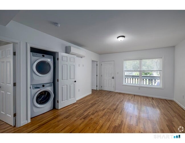 66 High St Unit 1D
