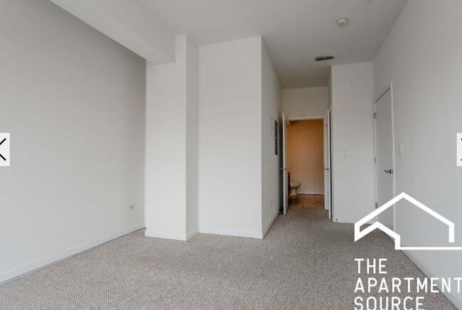 Photo - 4219 W Irving Park Rd Unit 4A