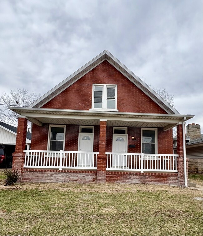 Photo - 1210 Main St Townhome