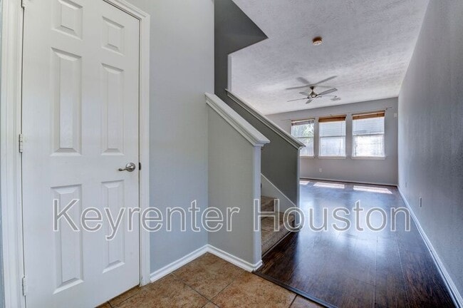 Photo - 47 Wickerdale Pl