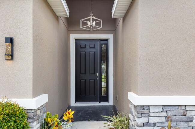 Photo - 33034 Sand Creek Dr