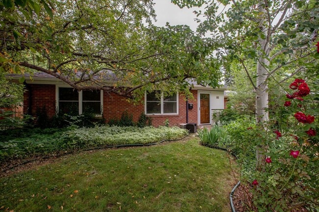 Photo - Charming 3 bedroom/2 bathroom Single Family Home!