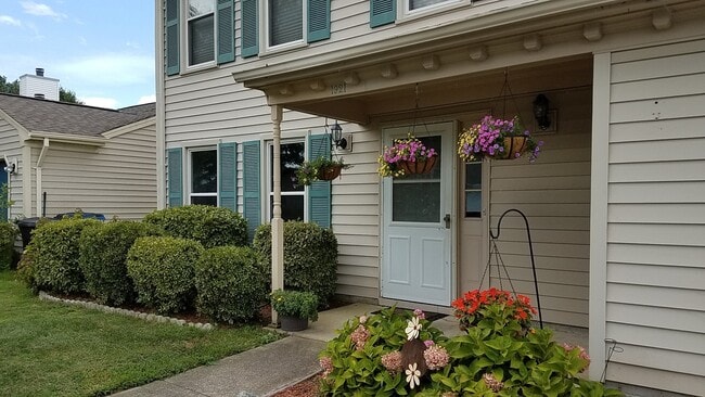 Photo - LANDSTOWN MEADOWS