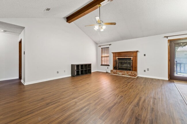 Photo - 3/2 Sherwood