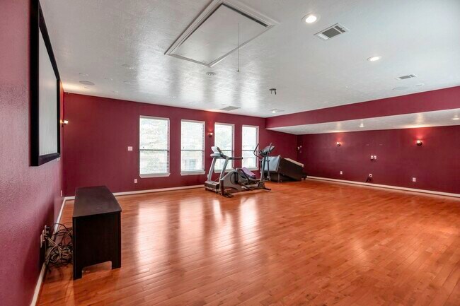 Photo - 1126 Crossroads Dr