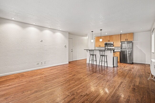 Photo - Available NOW! 1 Bedroom 1 Bath Condo Downtown Denver!