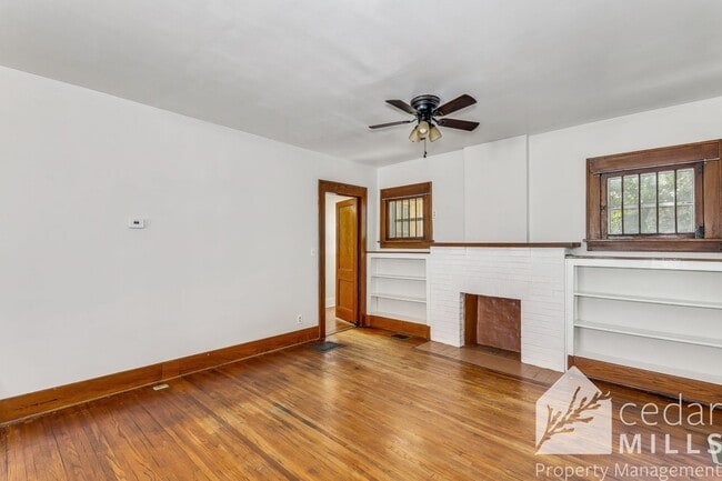 Photo - 130 S Charles St Unidad #1