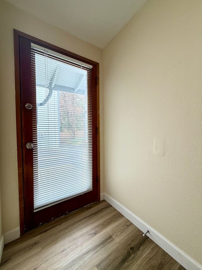 Photo - 4463-4463 SW Garden Home Rd