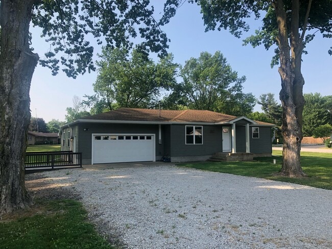 Photo - 8697 E Chicago Rd