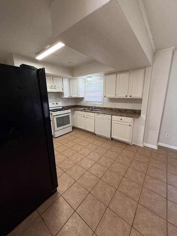 Photo - 3616 Hester Ln NW