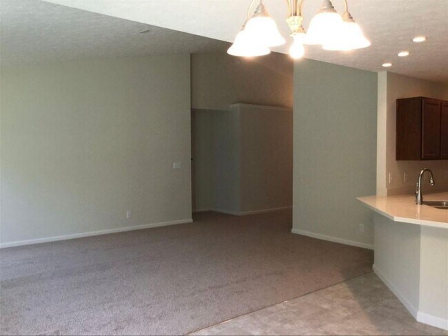 Photo - BRITTANY CHASE....3 Bedroom 2 Bath