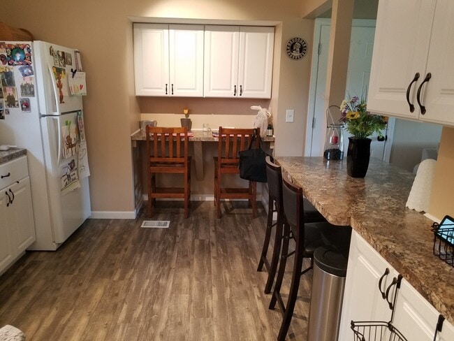 Photo - 1891 Huntington Cir