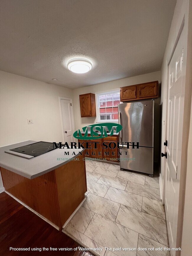 Photo - 539 E Henry St Unit #3