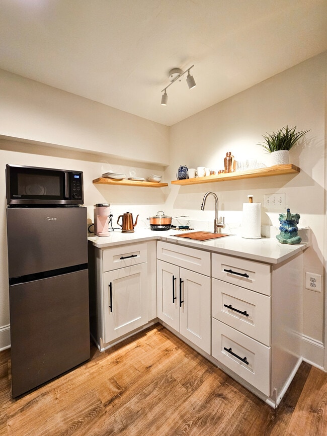 Super Functional Kitchenette - 640 S Linwood Ave Unit Canton Hideaway
