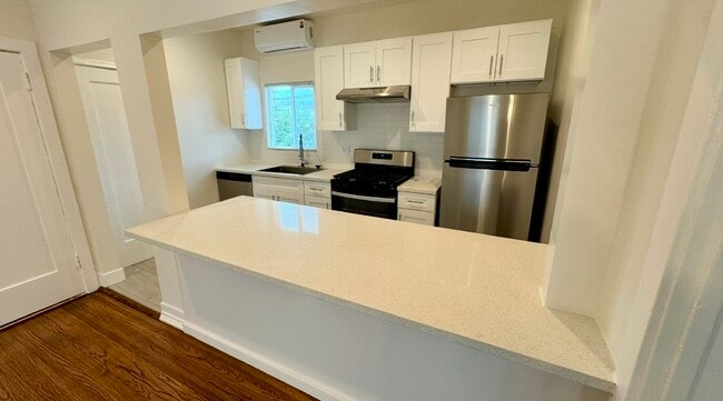 Photo - 140 Olive St Unit 140